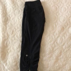 Black Lululemon leggings with zipper